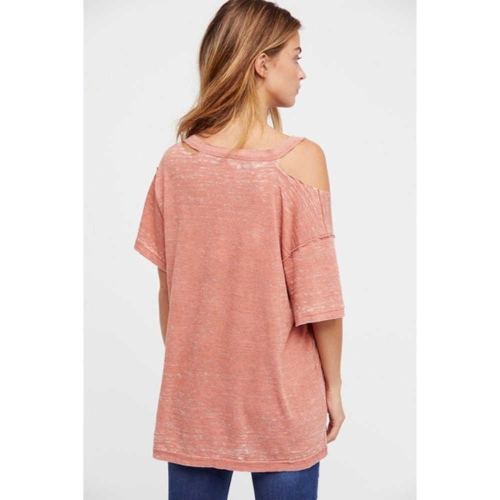 🥳🥳HP🥳🥳FP Cedar Surfs Up Tee NWT - Picture 4 of 4